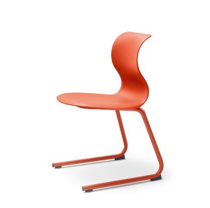 PRO von Flötotto (Design: Konstantin Grcic) ist von ursprünglich einem Stuhl zu einer ganzen Stuhl-Kollektion erwachsen. Foto: Flötotto