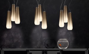 „Glassdrop“ von Diesel with Foscarini: Eine Hängeleuchte mit vielen Design-Facetten. Foto: Diesel with Foscarini