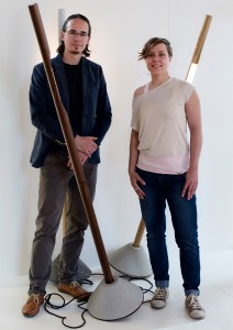 Mag. Doris Koefer, Gründerin dekappa design, und Mag. Julian Gapp mit der Lampe L01. Foto: Eugénie Berger