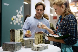 Die jungen Designer stehen im Rampenlicht, die Branchenprofis erwarten Innovationen, alle profitieren vom kreativen Austausch. © Messe Frankfurt Exhibition GmbH / Pietro Sutera