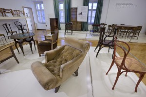 Das „Hofmobiliendepot“ beherbergt die wohl größte Sammlung an Möbeln von Adolf Loos und lädt zum „Loos-Tag“. © BMobV/Lammerhuber