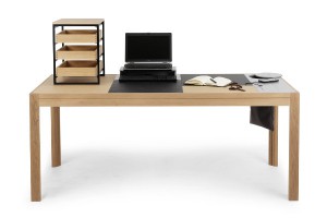 NWW präsentiert den „COLLECTIVE DESK“. © Neue Wiener Werkstätte