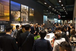 LEICHT begeisterte bei der EuroCucina und freute sich über Riesenandrang und hohe Internationalität. © LEICHT