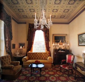 Nobel: Im Lincoln Sitting Room des White House in Washington sind sie ebenfalls zuhause. © San Leucio Silk